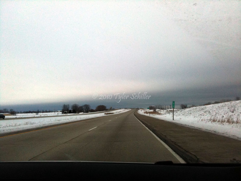 I-43 / Ozaukee County, Wisconsin - Lake Effect Snow - 12/26/2010